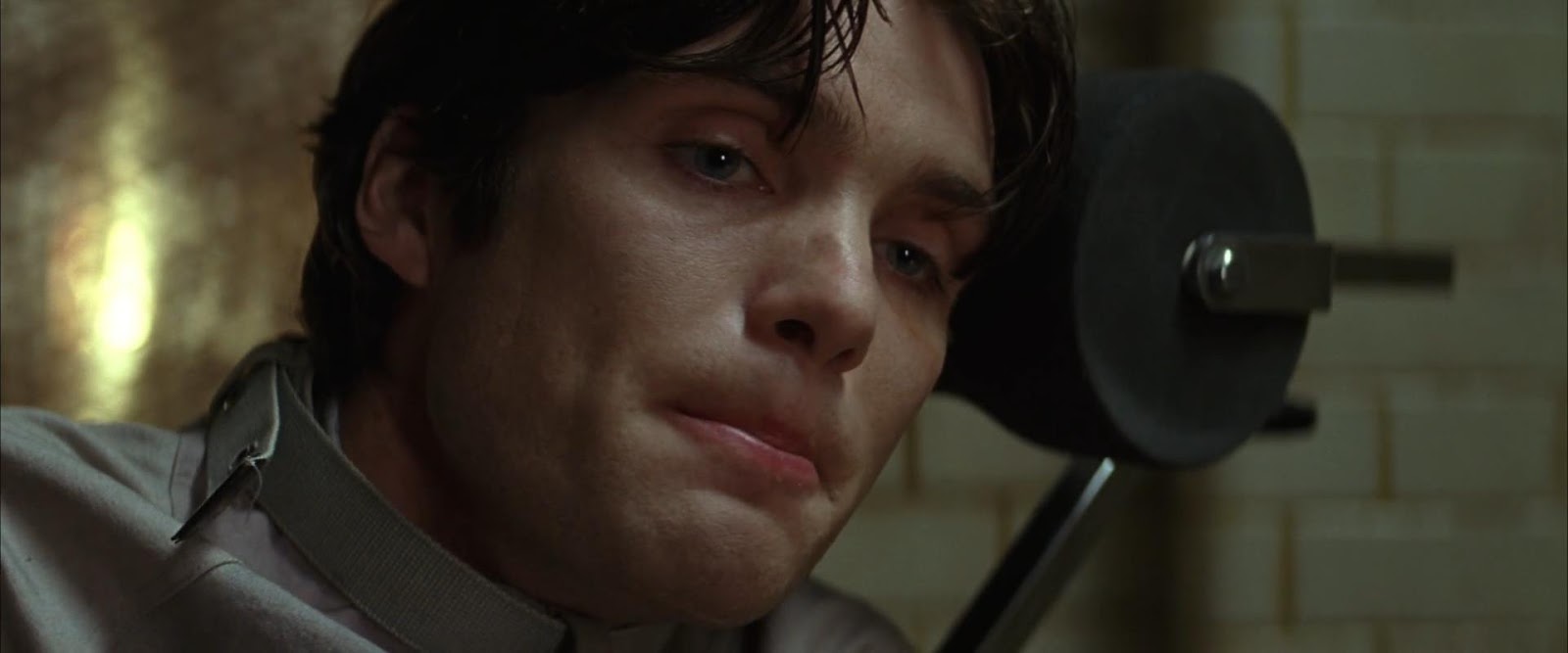 Киллиан мерфи стрижка. Киллиан мерфи глаза. Киллиан мерфи. Киллиан мерфи с карими глазами. Kylin merfiy.